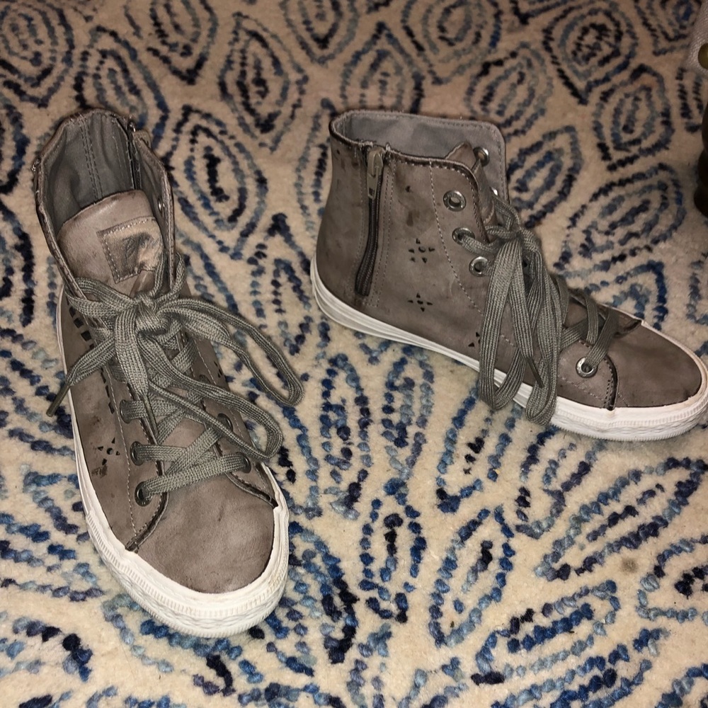Fashion sneakers!